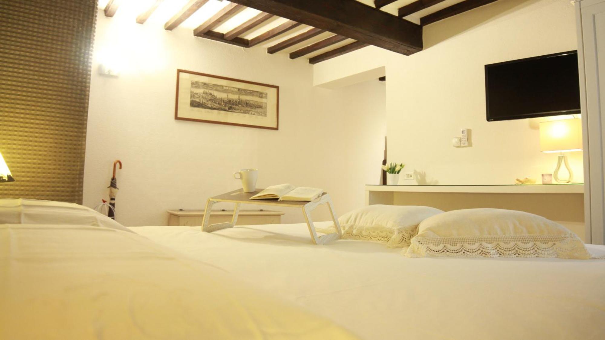 Comecasatua - Il Vicoletto เวโรนา ภายนอก รูปภาพ