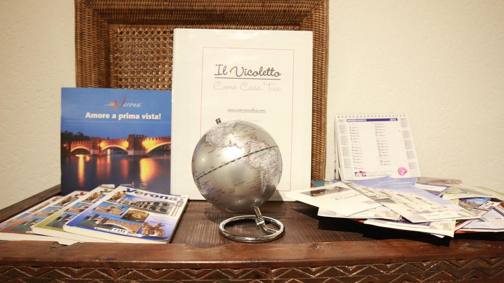 Comecasatua - Il Vicoletto เวโรนา ภายนอก รูปภาพ